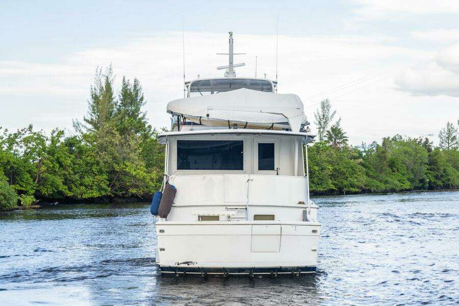 70ft Hatteras Yacht For Sale