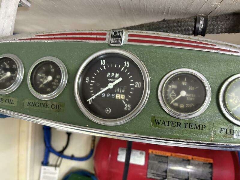 70ft Hatteras Yacht For Sale