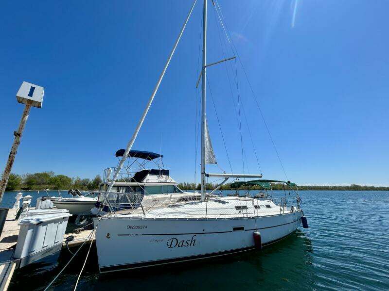 32ft Beneteau Yacht For Sale