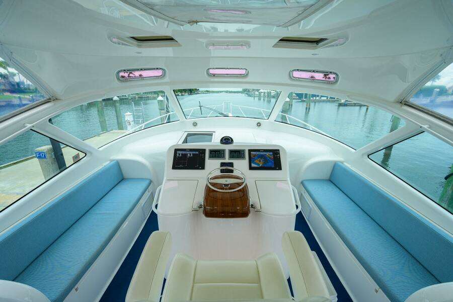 GALENE 42ft Viking Yachts Yacht For Sale