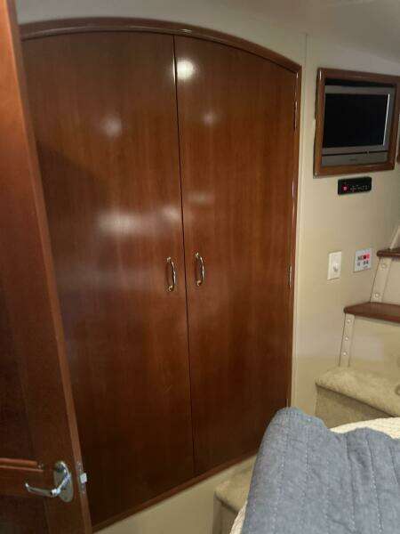 46ft Carver Yacht For Sale