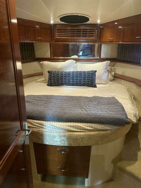 46ft Carver Yacht For Sale