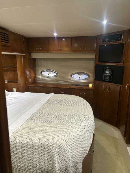 46ft Carver Yacht For Sale
