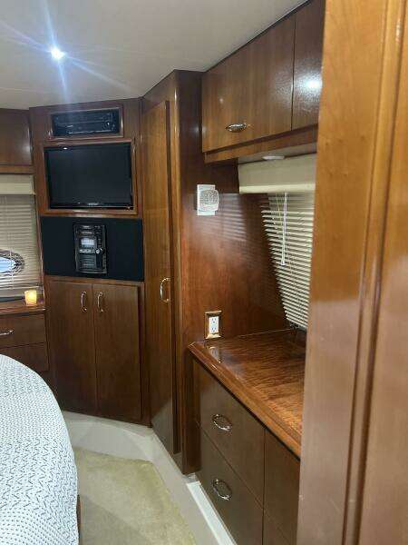 46ft Carver Yacht For Sale