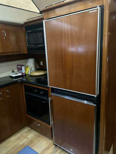 46ft Carver Yacht For Sale