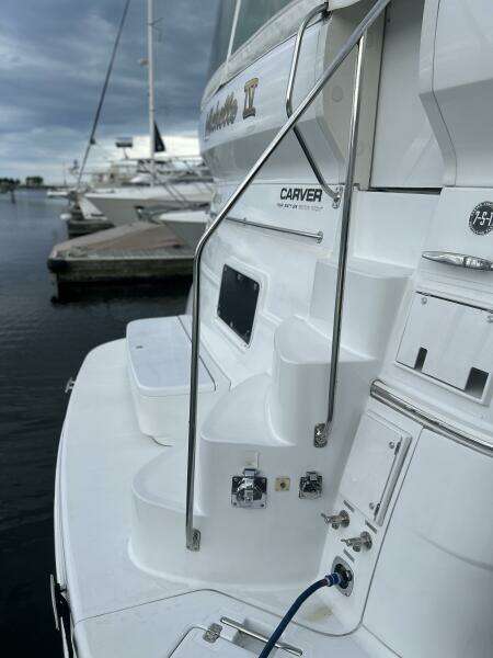 46ft Carver Yacht For Sale