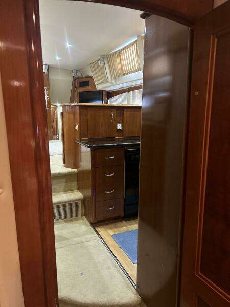 46ft Carver Yacht For Sale
