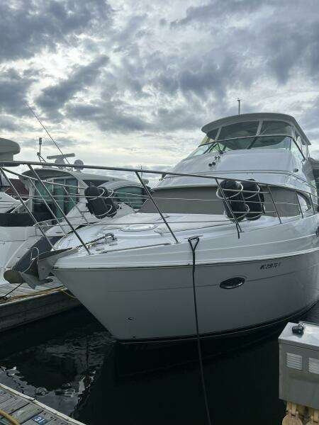 46ft Carver Yacht For Sale