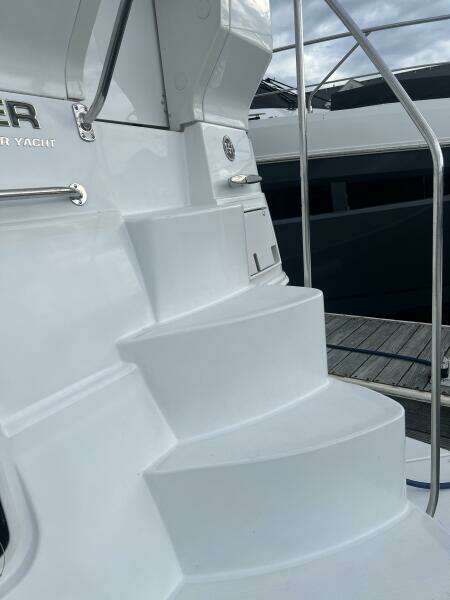 46ft Carver Yacht For Sale