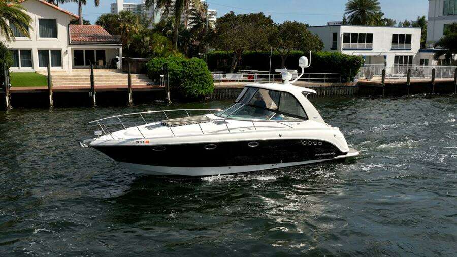 HAPPY OURS 35ft Chaparral Yacht For Sale