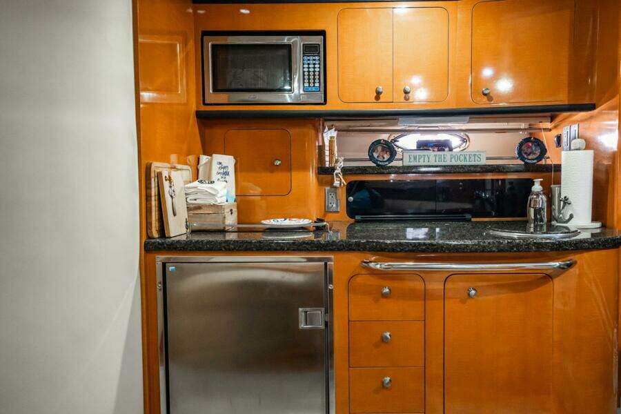 HAPPY OURS 35ft Chaparral Yacht For Sale