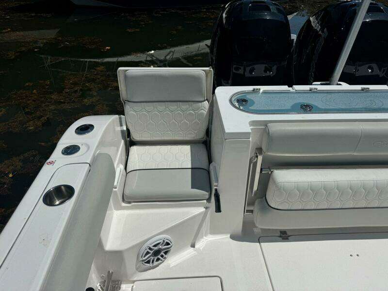 32ft Sea Fox Yacht For Sale