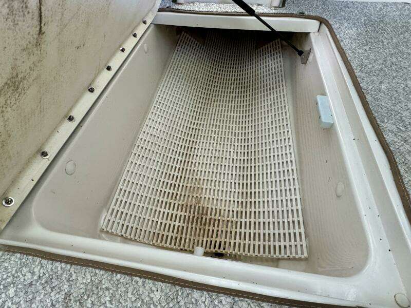 21ft Sea Ray Yacht For Sale