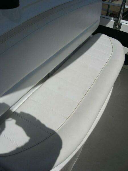 35ft Carver Yacht For Sale