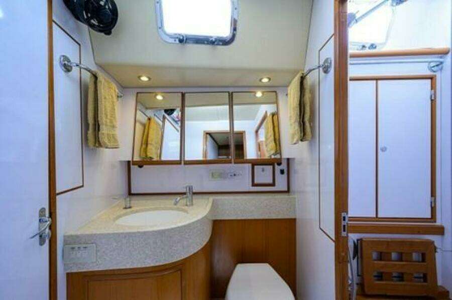 70ft Hylas Yacht For Sale