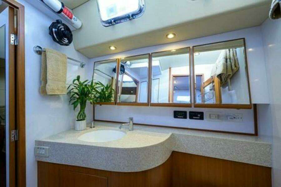 70ft Hylas Yacht For Sale