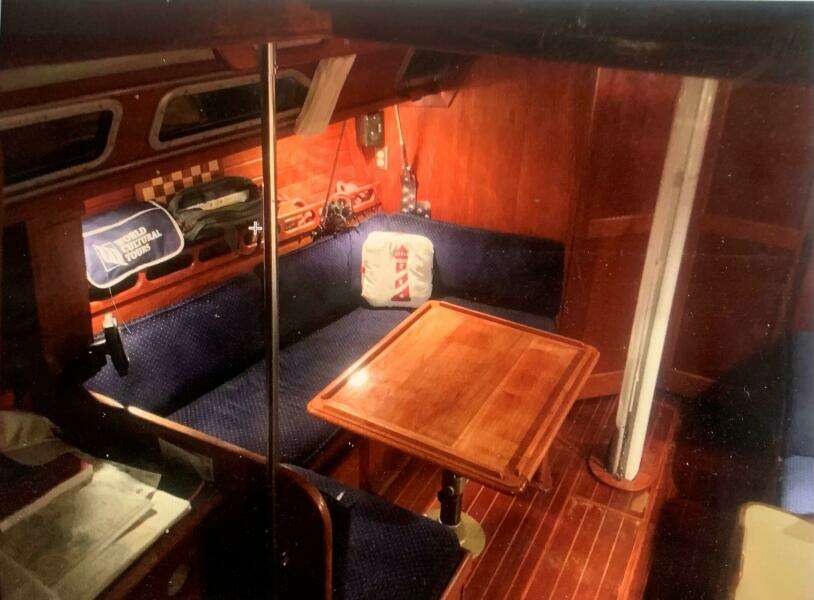 MEAN JEAN 35ft Ericson Yacht For Sale