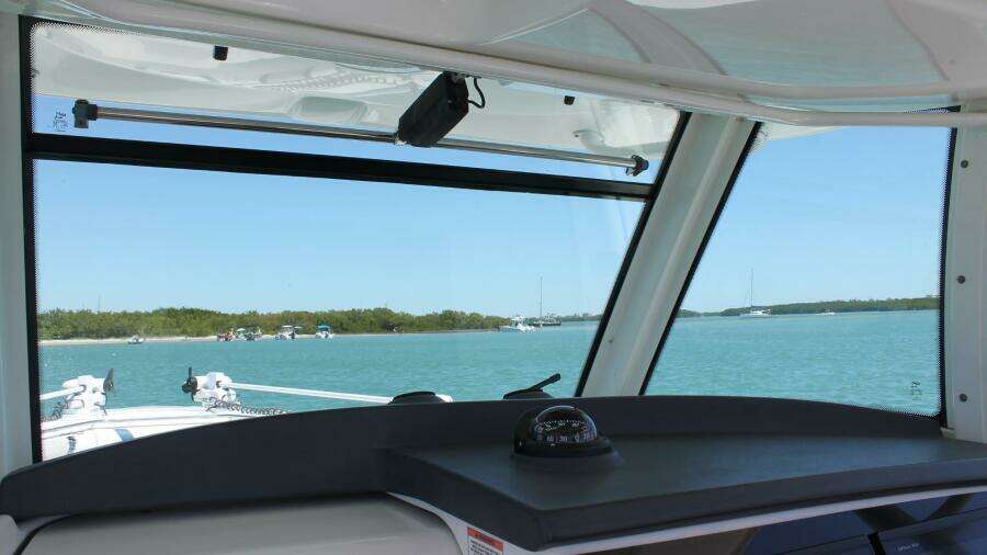 37ft Boston Whaler Yacht For Sale