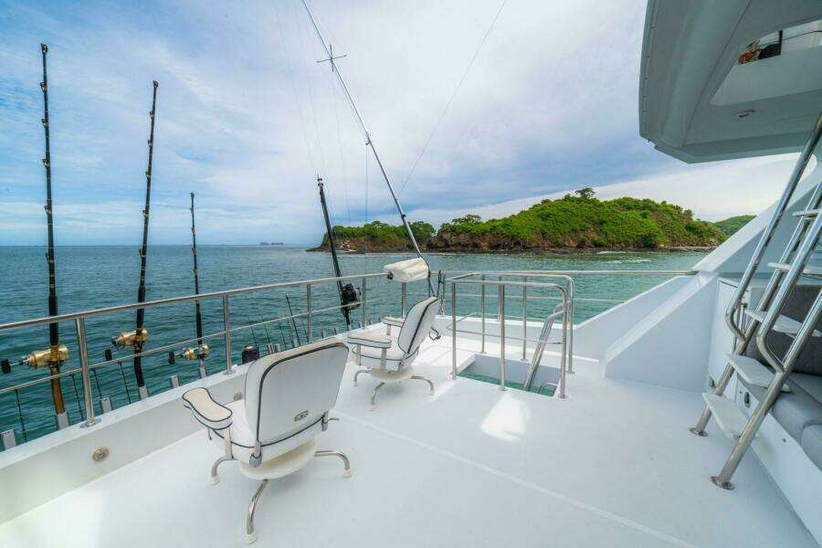 2002 Queenship 98 Custom YF - PRIMETIME