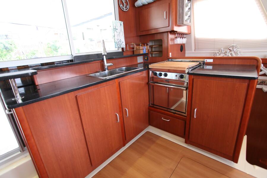 2012 Leopard owners version never in charter