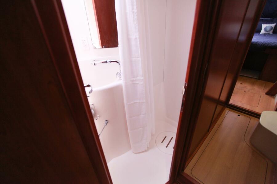 2012 Leopard owners version never in charter