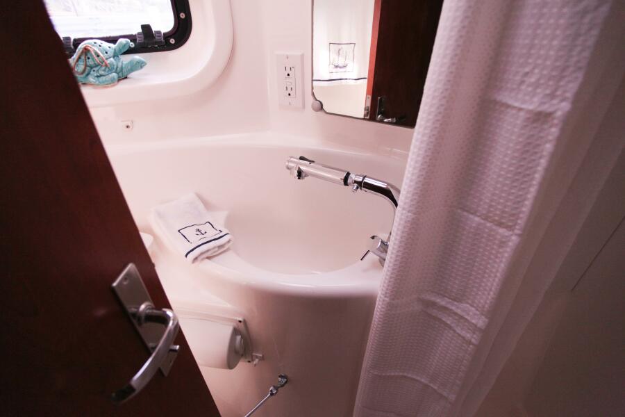 2012 Leopard owners version never in charter