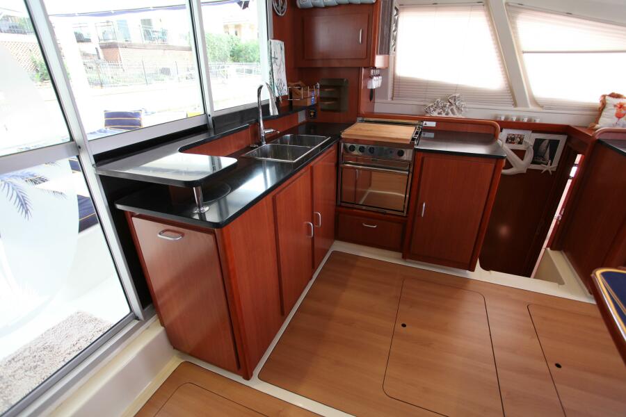 2012 Leopard owners version never in charter