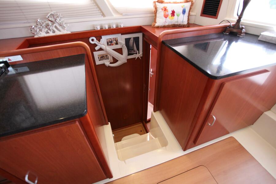 2012 Leopard owners version never in charter