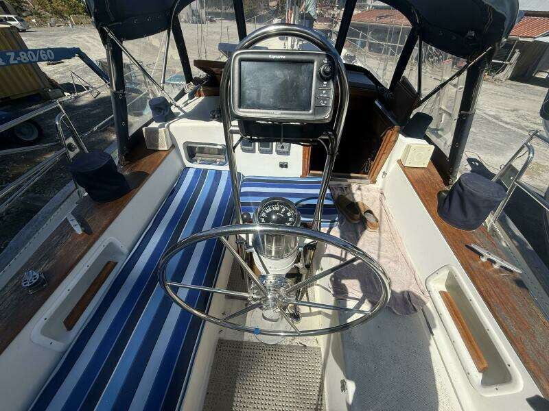 Mayu 40ft Valiant Yacht For Sale