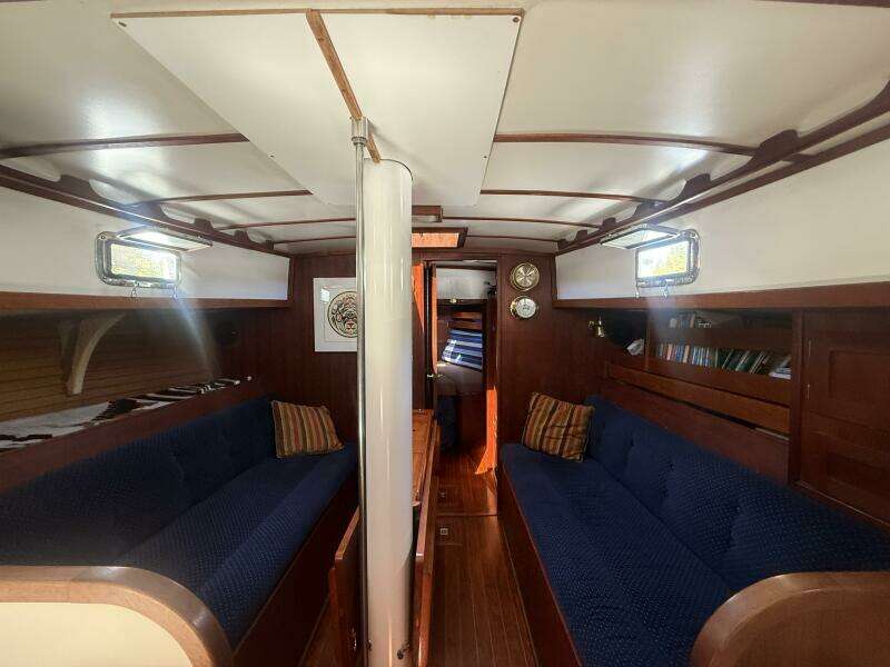 Mayu 40ft Valiant Yacht For Sale