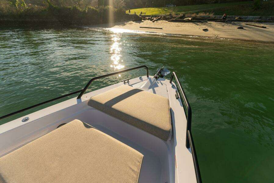 37ft Axopar Yacht For Sale