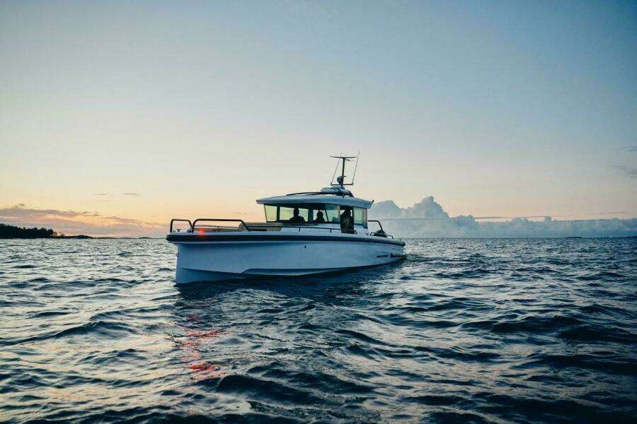 37ft Axopar Yacht For Sale