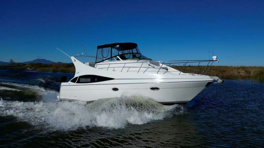 36ft Carver Yacht For Sale
