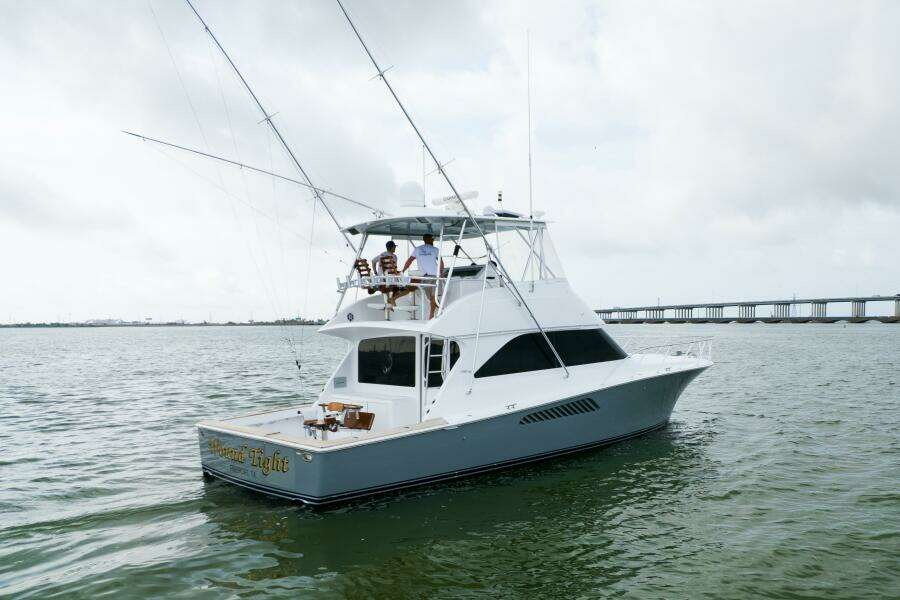 2004 Viking 48 Convertible 