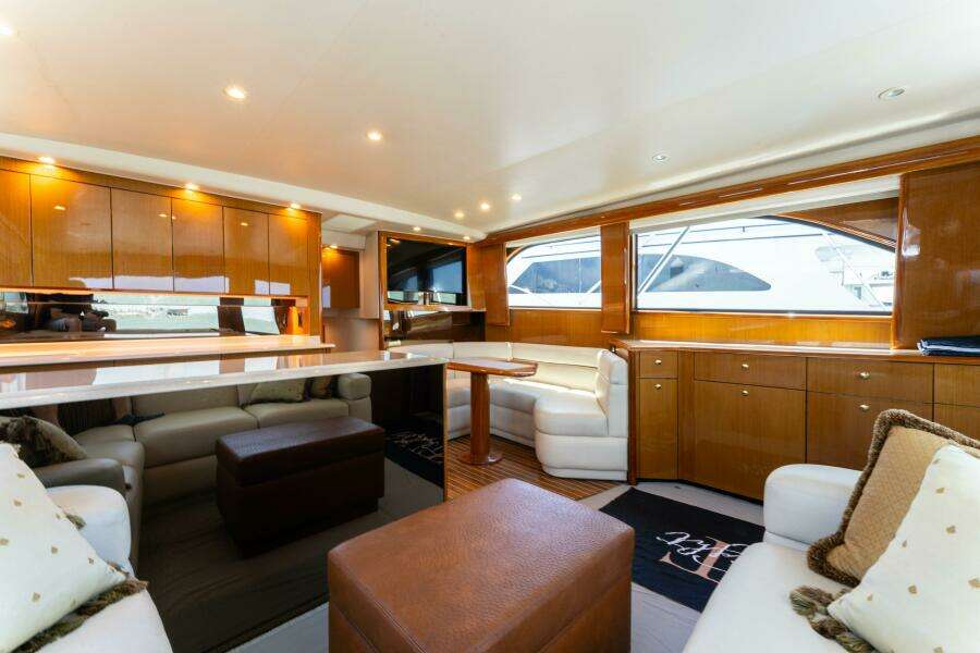 2004 Viking 48 Convertible 