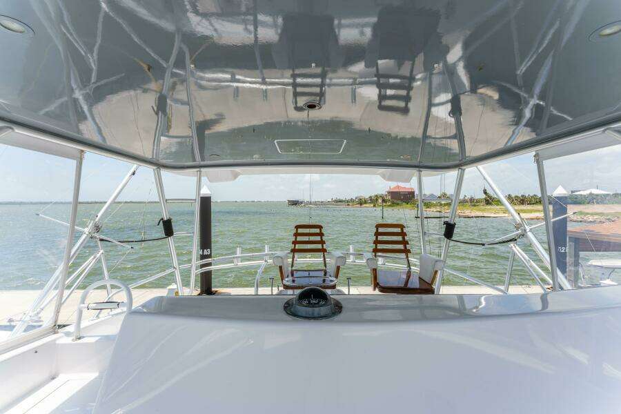2004 Viking 48 Convertible 