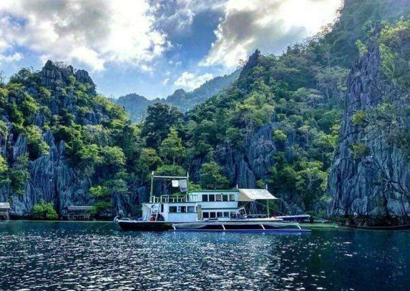 Henry Jack 65ft Custom Yacht For Sale