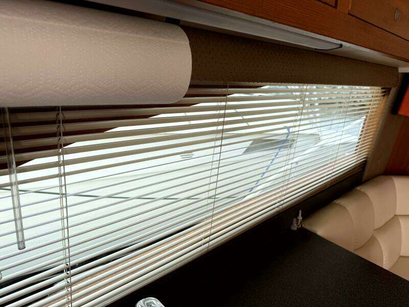 34ft Luhrs Yacht For Sale