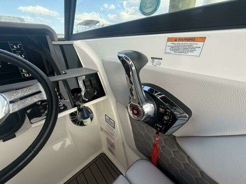 27ft Sea Ray Yacht For Sale