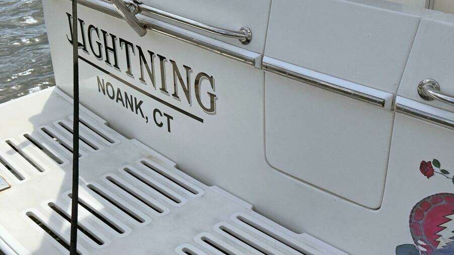 Lightning  50ft Ocean Alexander Yacht For Sale