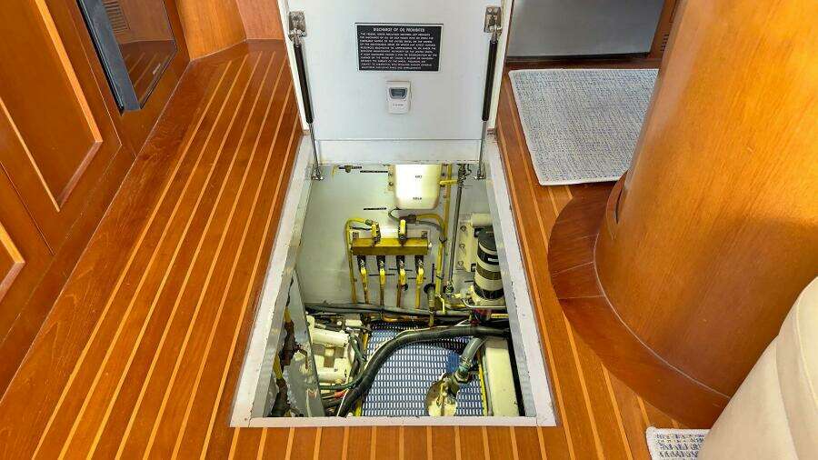 Lightning  50ft Ocean Alexander Yacht For Sale