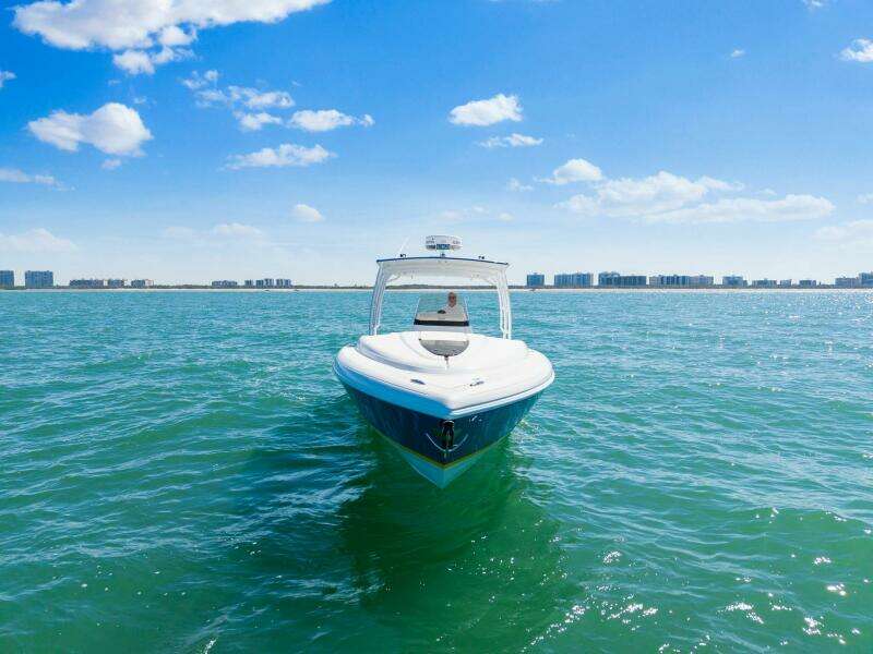 32ft Intrepid Yacht For Sale
