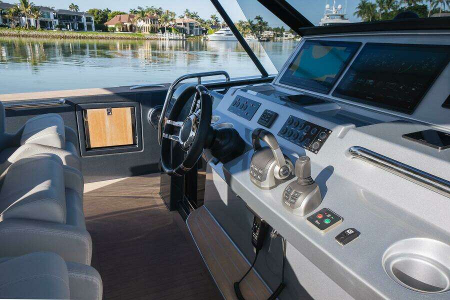 AVAILABLE NOW 43ft Pardo Yachts Yacht For Sale