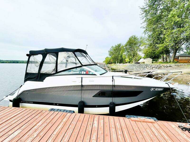 25ft Four Winns Yacht For Sale