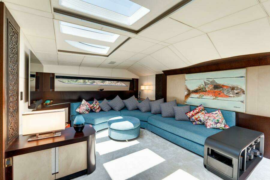 GINGER 116ft Pershing Yacht For Sale