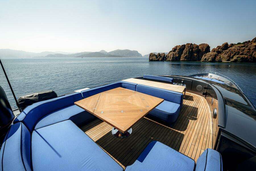 GINGER 116ft Pershing Yacht For Sale