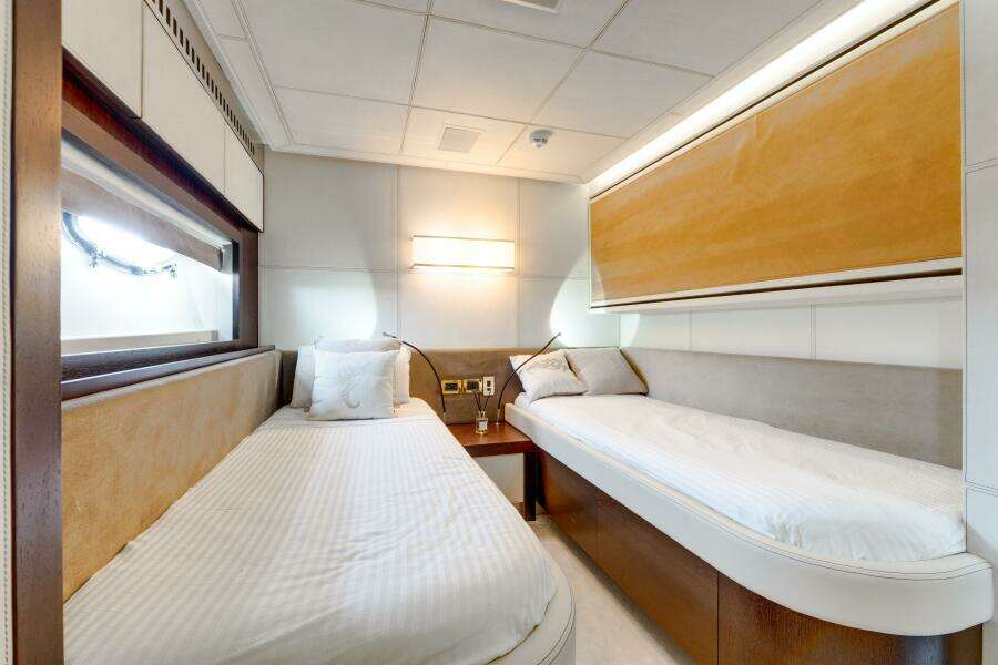 GINGER 116ft Pershing Yacht For Sale