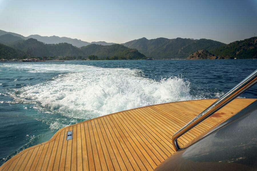 GINGER 116ft Pershing Yacht For Sale