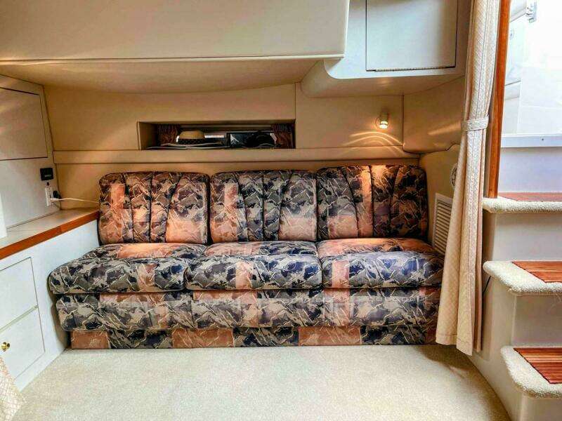 35ft Cruisers Yachts Yacht For Sale