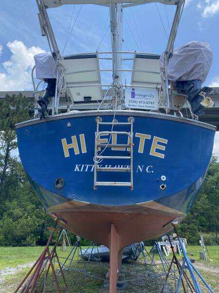 Hi Flite 42ft Pearson Yacht For Sale